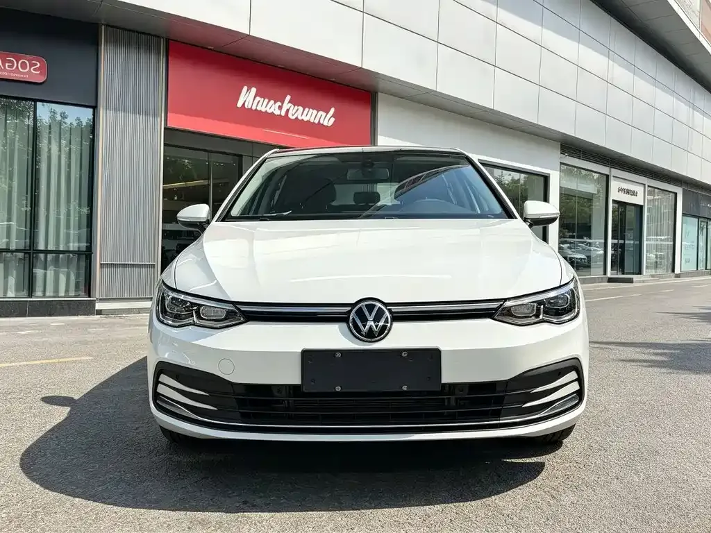 Volkswagen Golf — фото 9