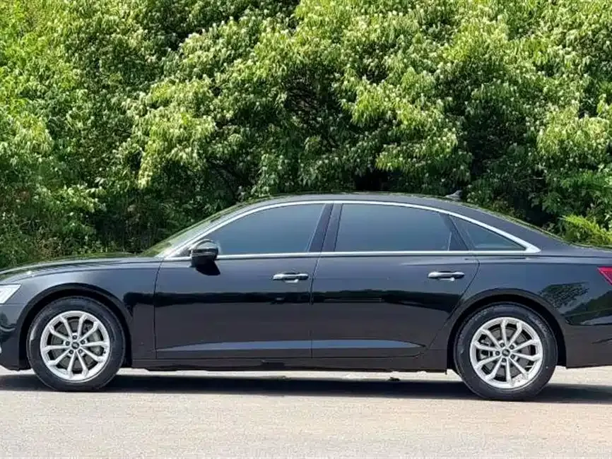 Audi A6L — фото 7