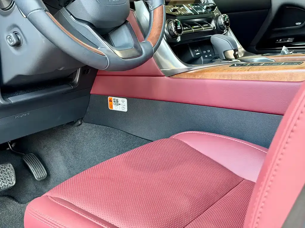 Lexus LX — фото 4