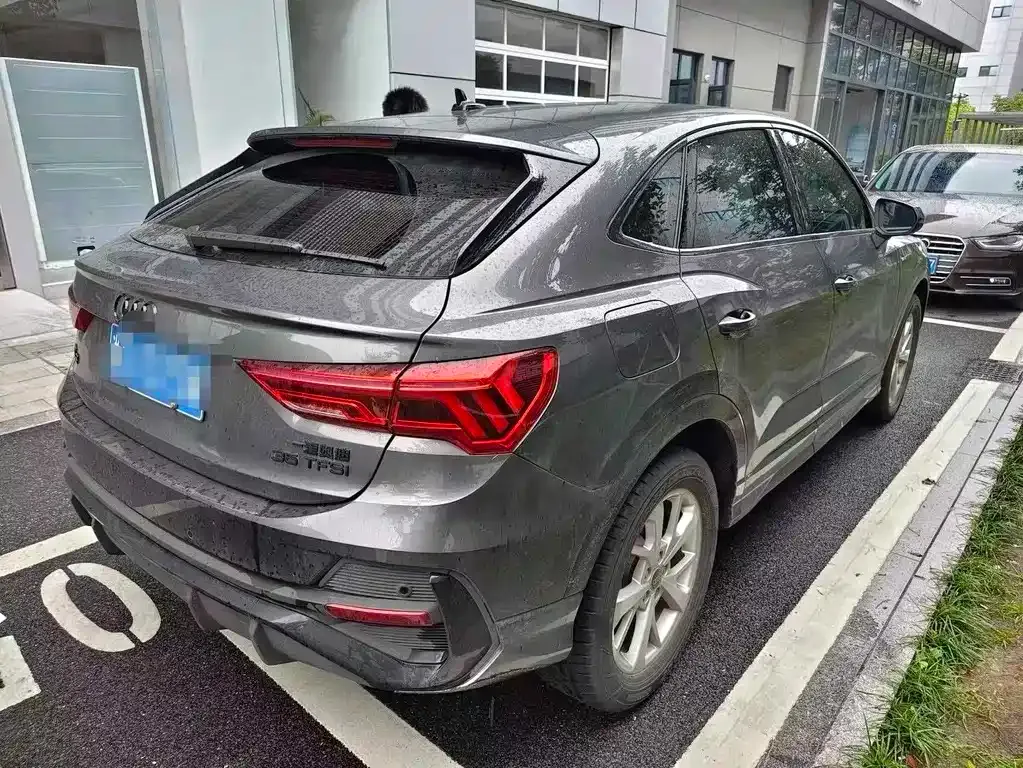 Audi Q3 Sportback — фото 8