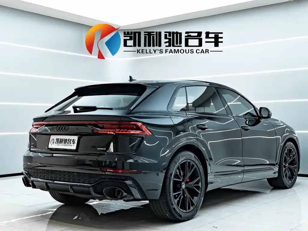 Audi Q8 2022 из CN, фото 10