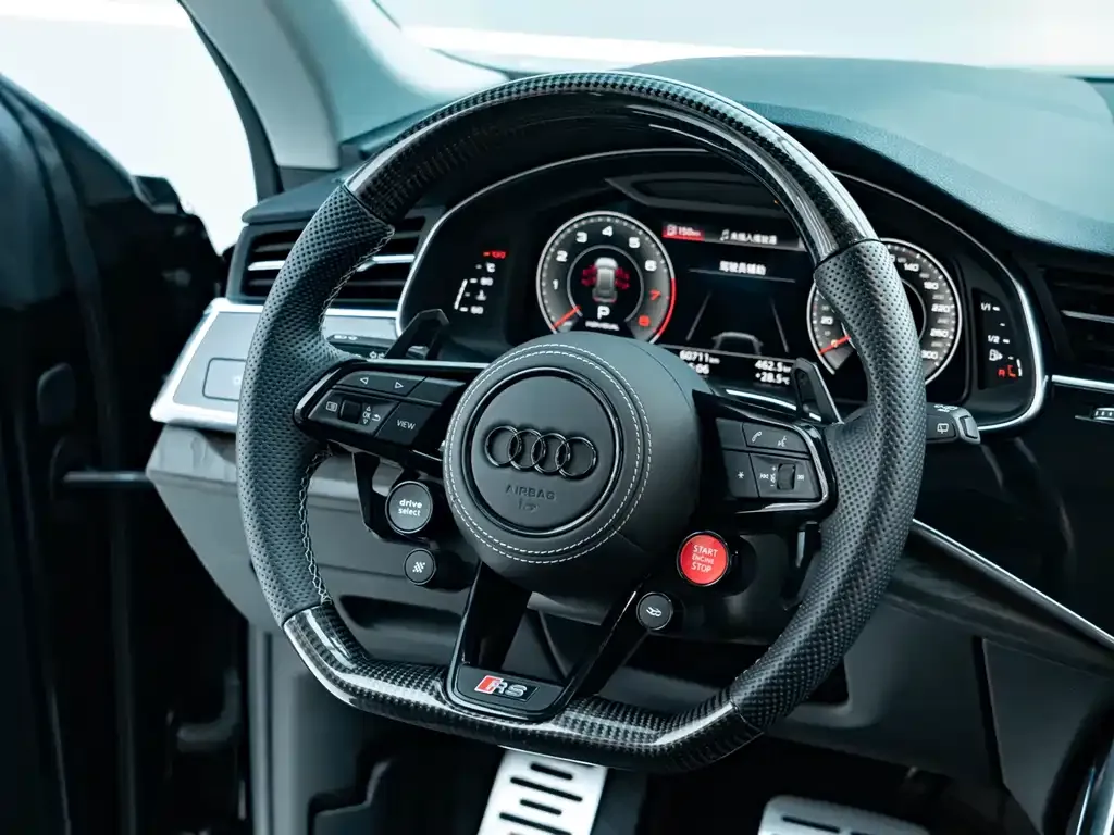 Audi Q8 2022 из CN, фото 9