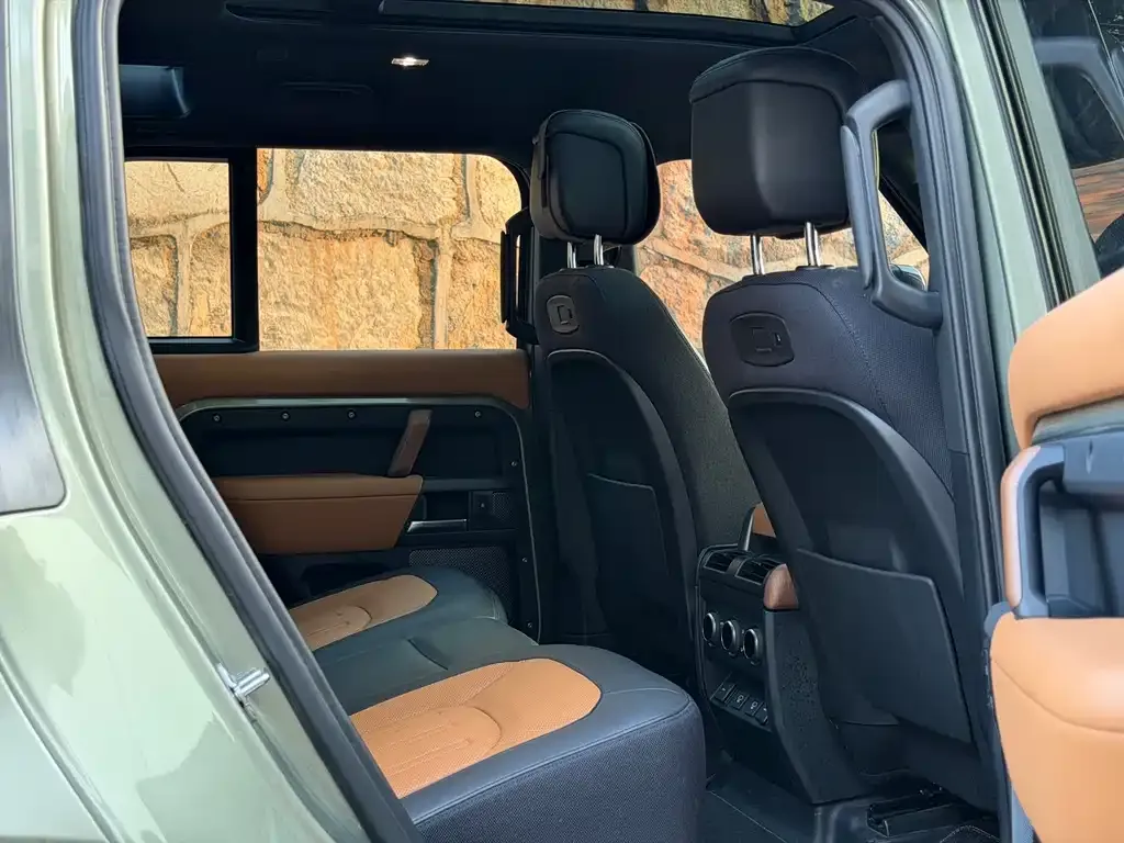 Land Rover Defender — фото 5