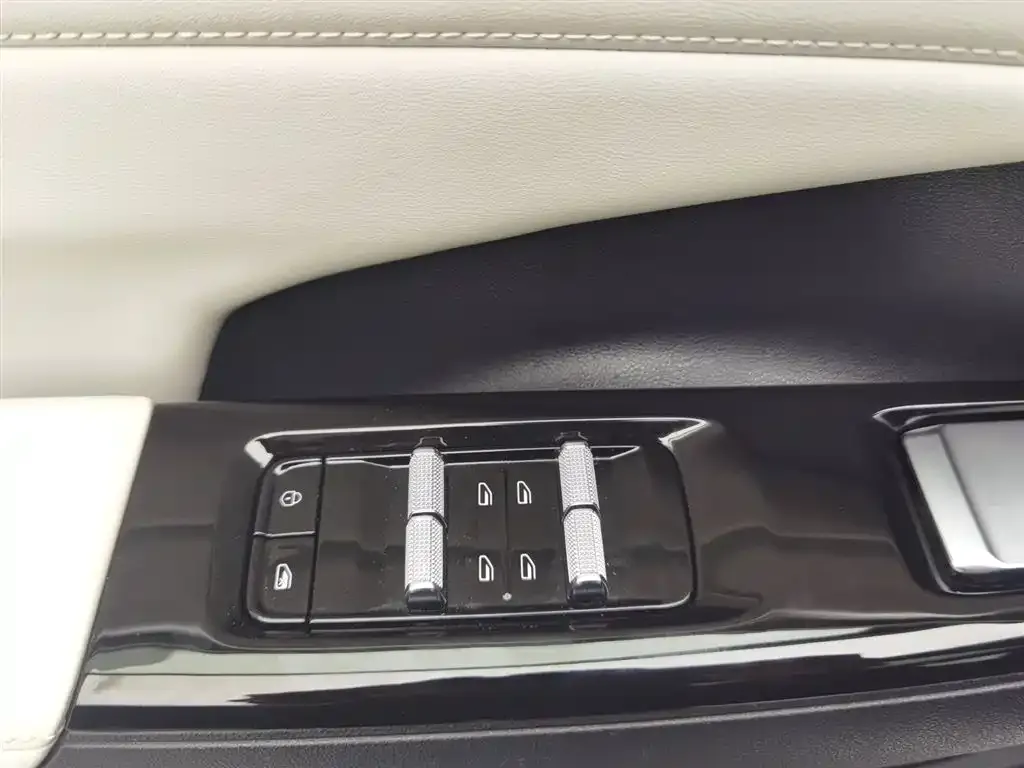Geely Galaxy L7 — фото 3