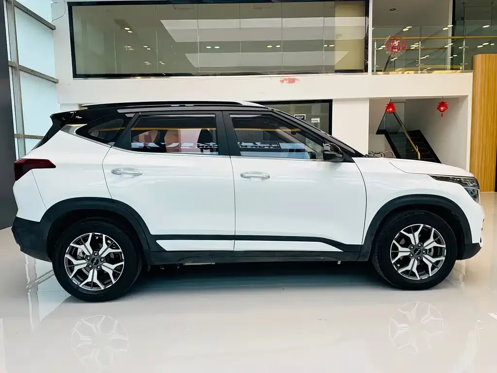 Kia KX3 — фото 9