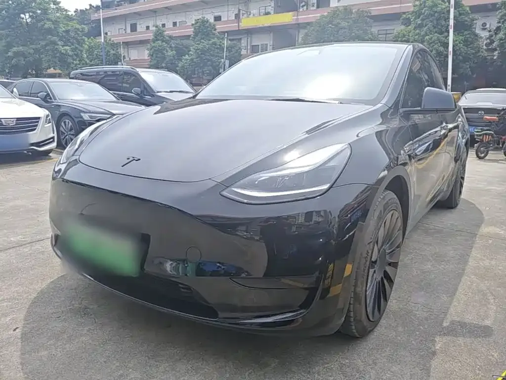 Tesla Model Y — фото 7