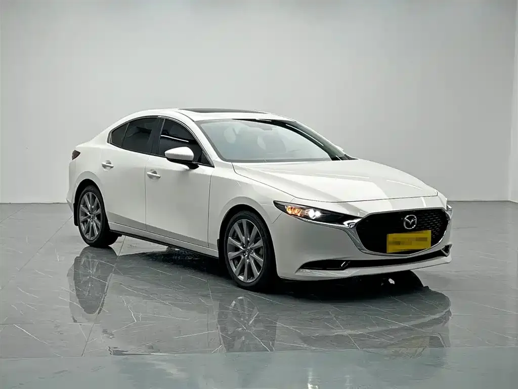 Mazda 3 Axela — фото 2