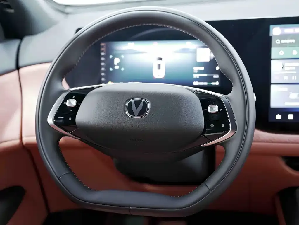 Changan CS75PLUS — фото 4