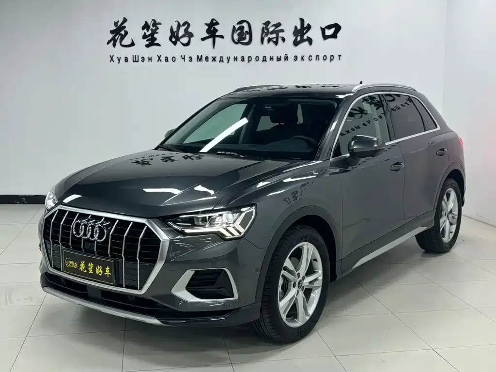 Audi Q3 — фото 1