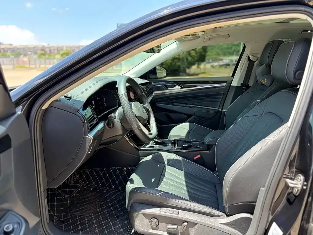 Volkswagen Passat — фото 8