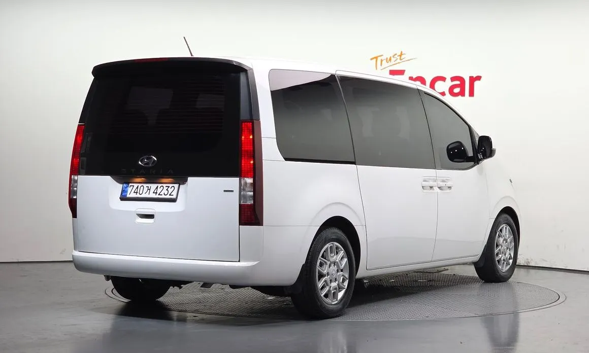 Hyundai Staria 2023 из KR, фото 4