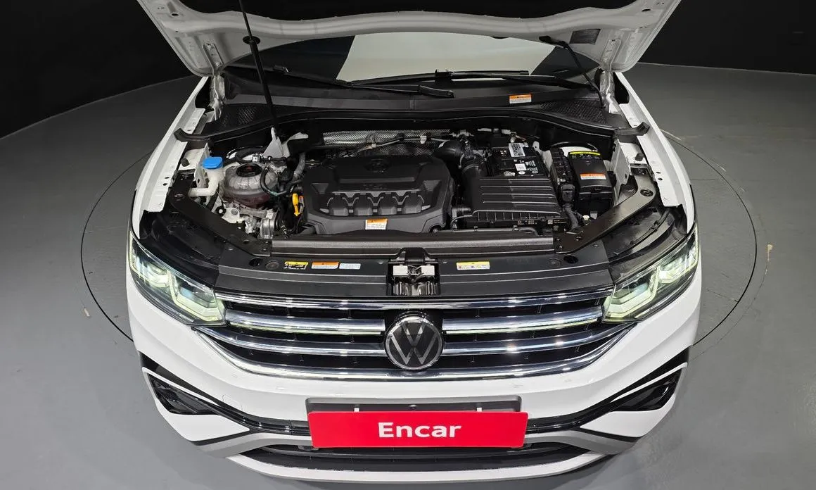 Volkswagen Tiguan — фото 9