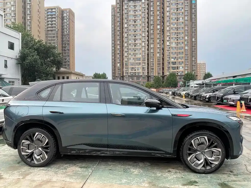 Hongqi Tiangong 08 — фото 10