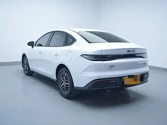 BYD Seal 05 DM-i — фото 3