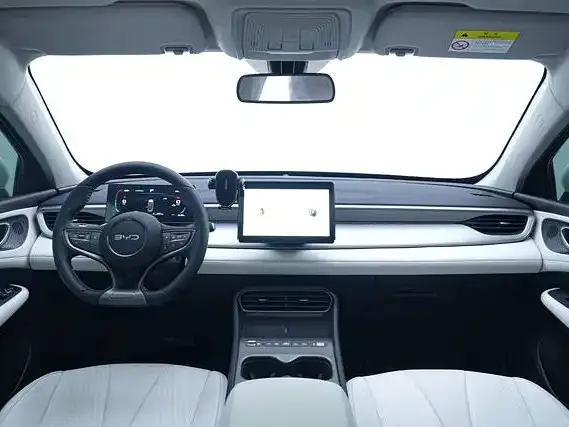 BYD Seal 05 DM-i — фото 7