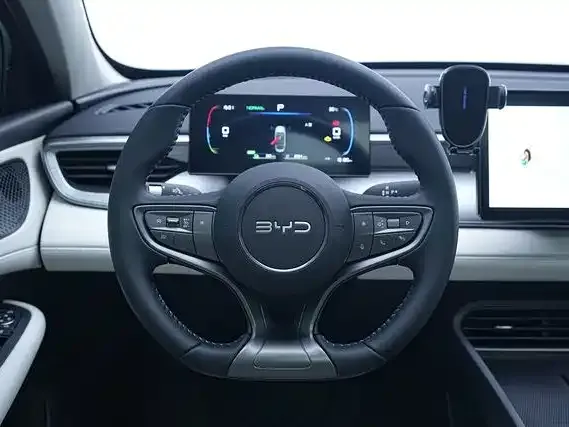 BYD Seal 05 DM-i — фото 9