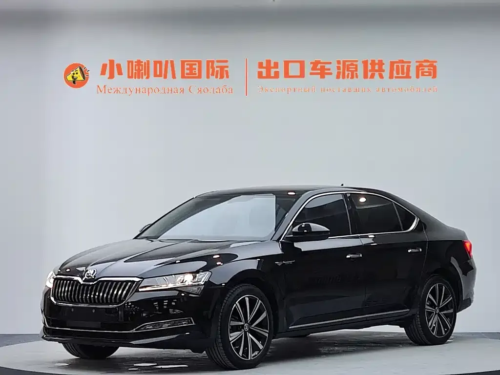 Skoda Superb — фото 1