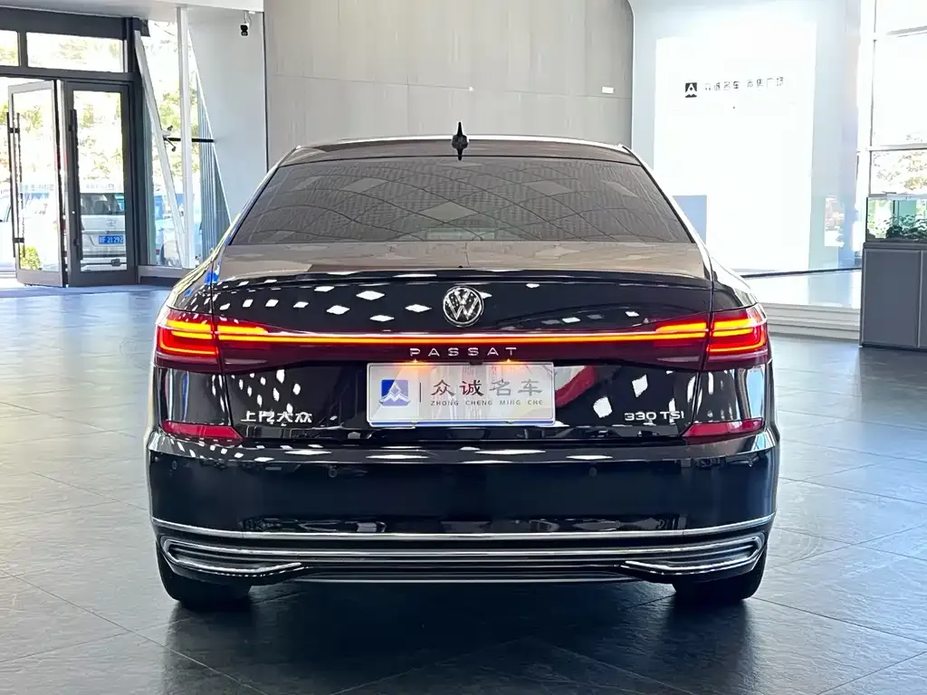 Volkswagen Passat — фото 3