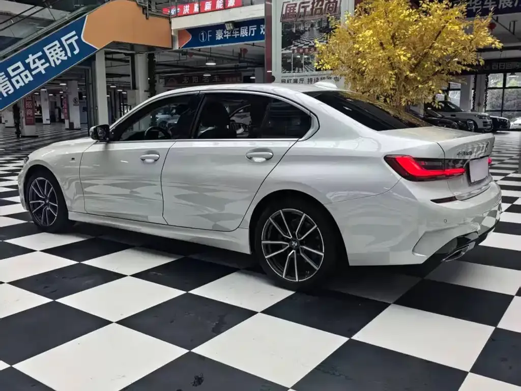 BMW 3 Series — фото 10