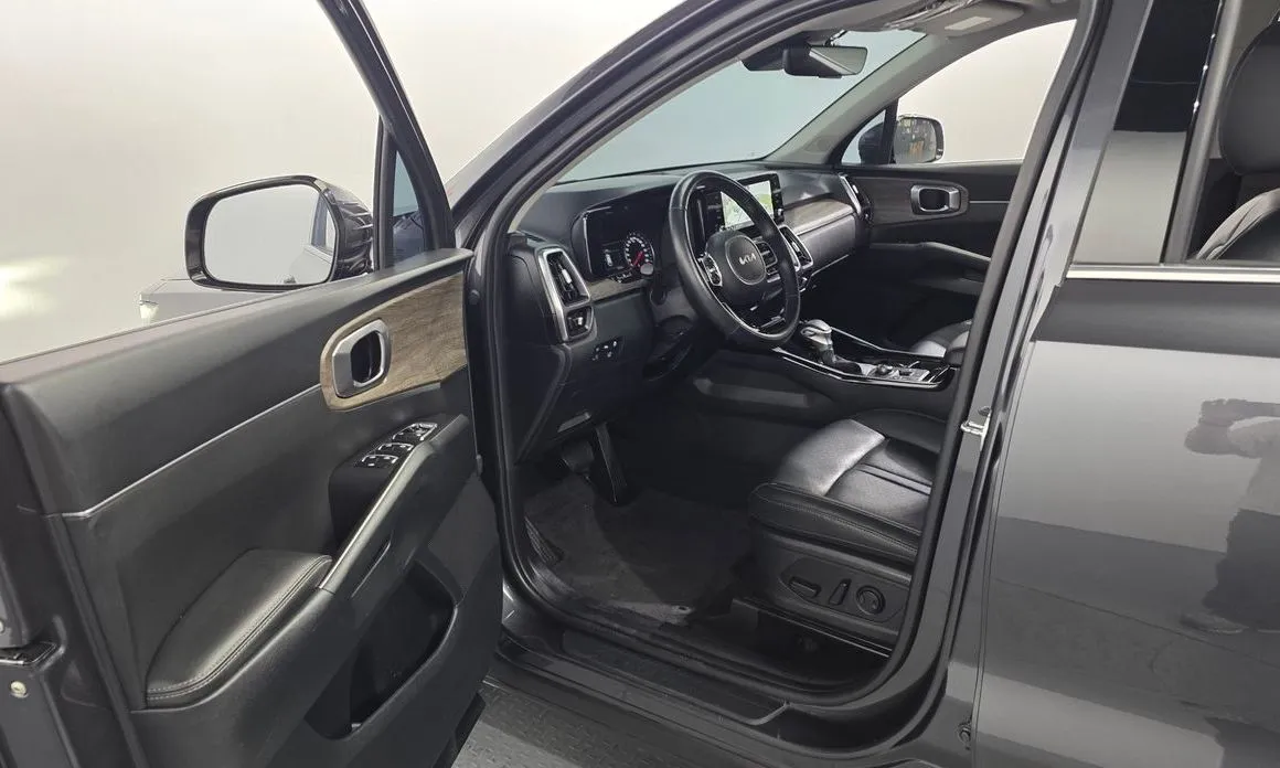 Kia Sorento — фото 7