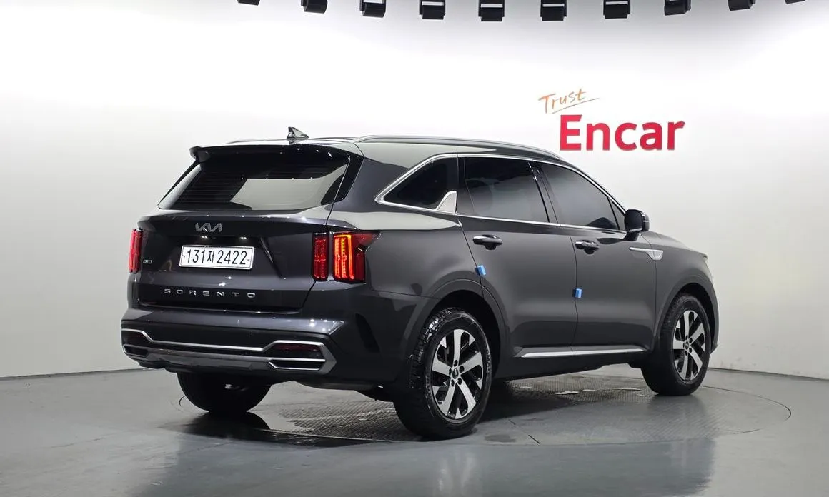 Kia Sorento — фото 9