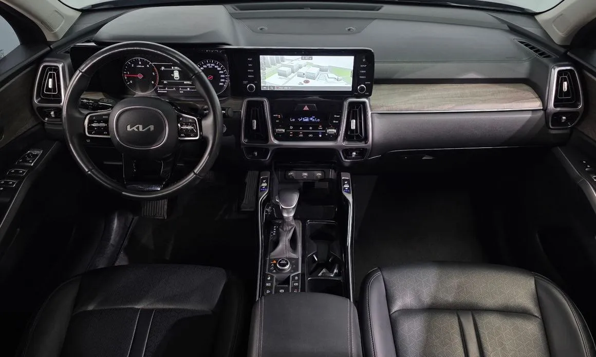 Kia Sorento — фото 10
