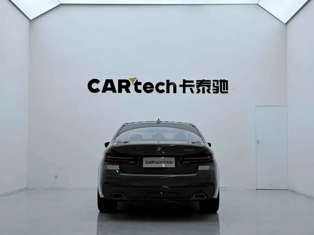 BMW 5 Series (Import) — фото 2