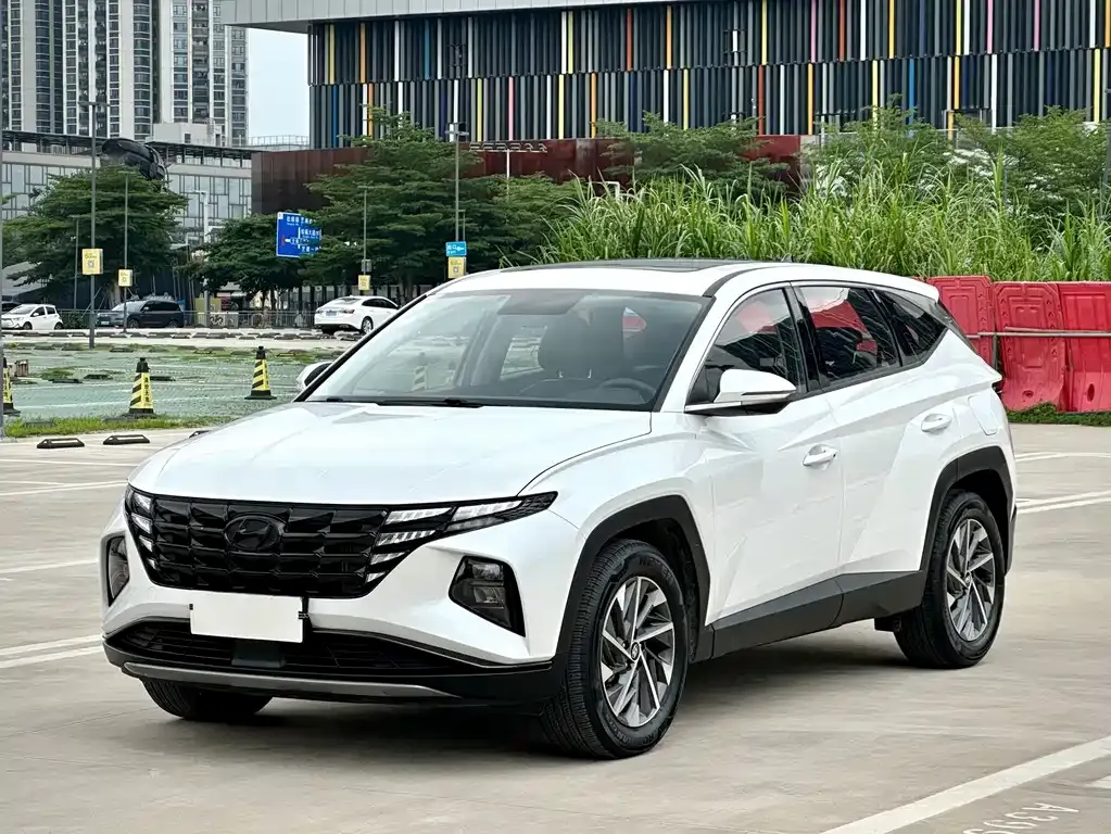 Hyundai Tucson — фото 1