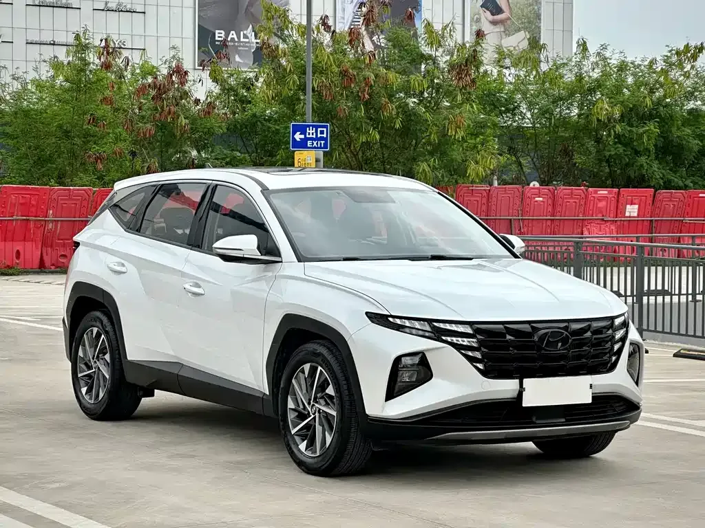 Hyundai Tucson — фото 8
