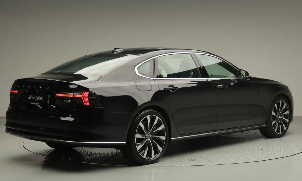 Volvo S90 — фото 9