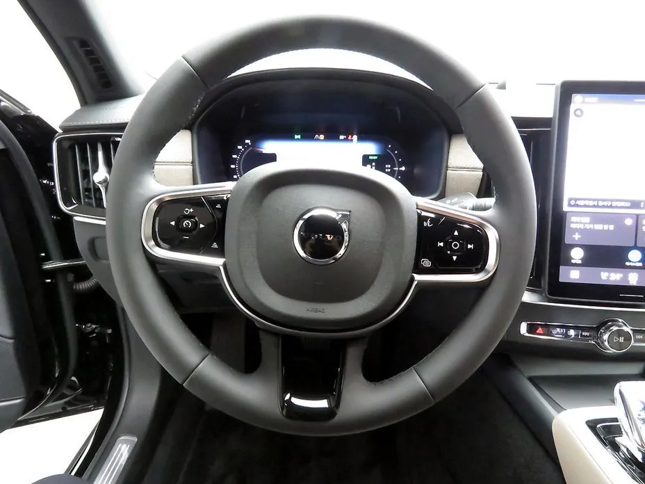 Volvo S90 — фото 7