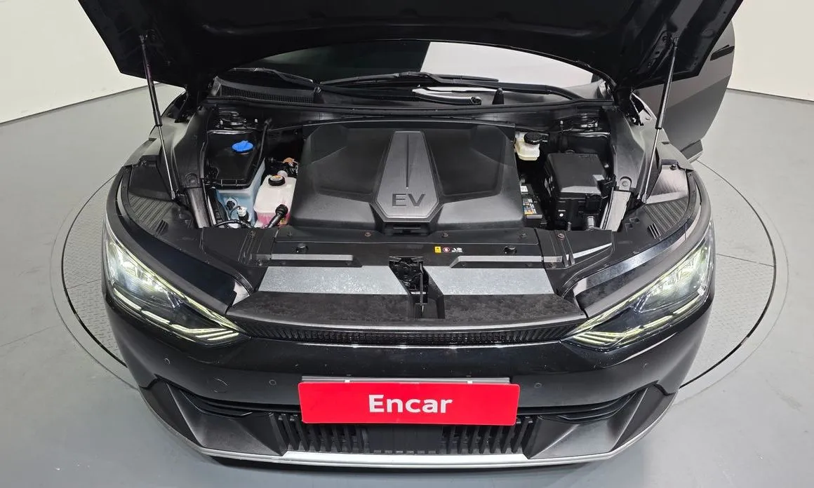 Kia EV6 2023 из KR, фото 8