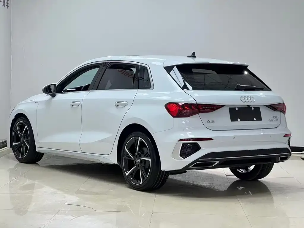 Audi A3 — фото 2