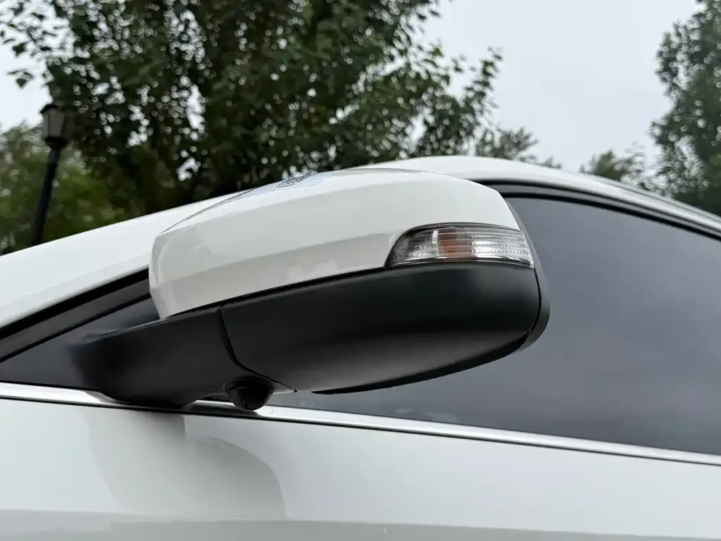 Skoda Kamiq — фото 2