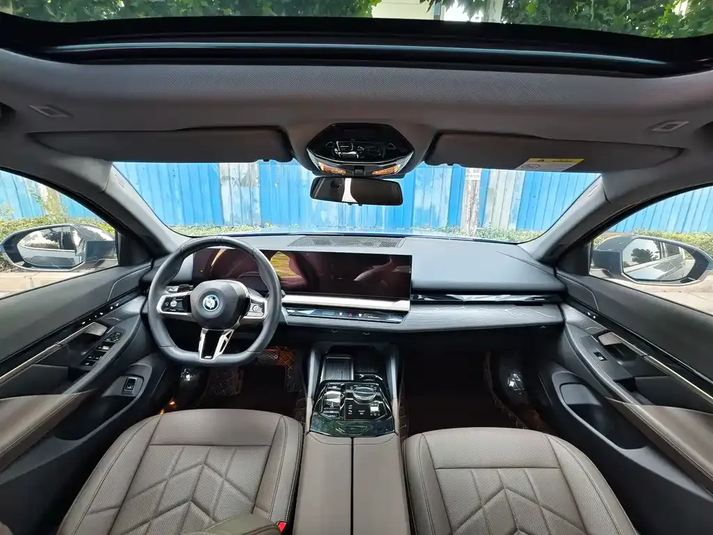 BMW i5 2024 из CN, фото 5