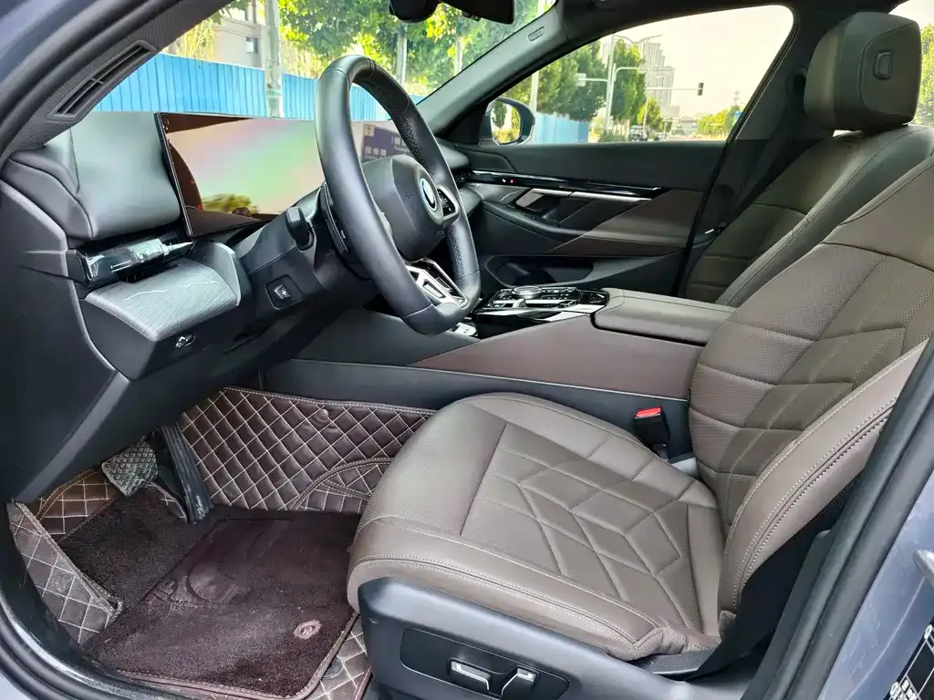 BMW i5 2024 из CN, фото 4