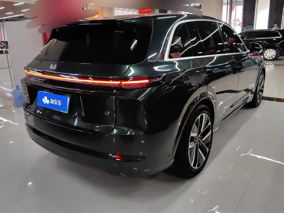 Li Auto L7 — фото 10