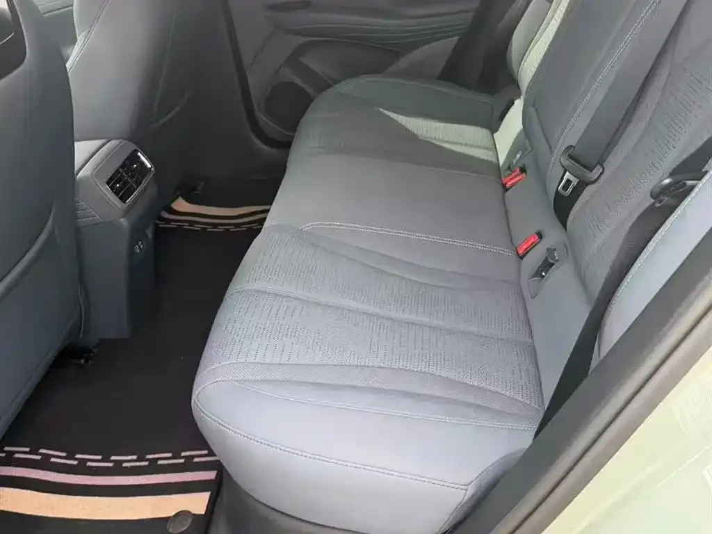 BYD Seal 06GT — фото 2