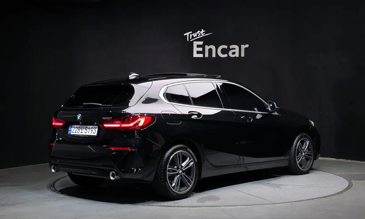 BMW 1-Series 2024 из KR, фото 5