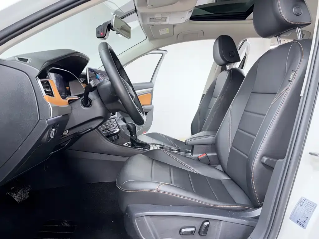 Volkswagen Bora 2022 из CN, фото 8