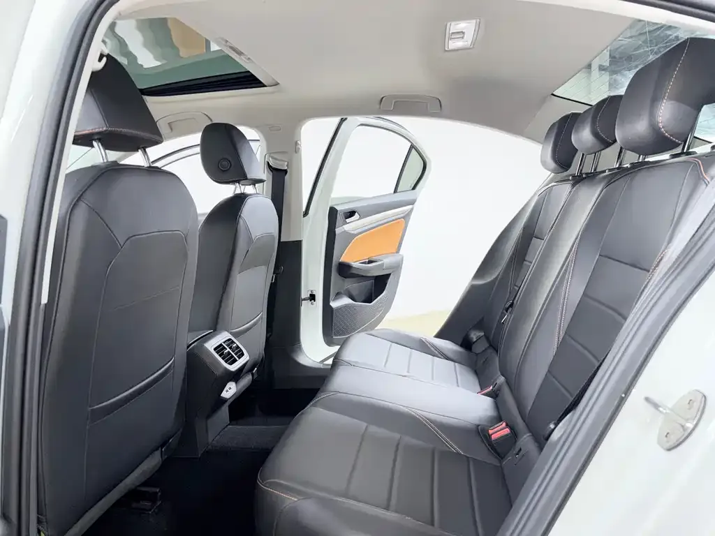 Volkswagen Bora 2022 из CN, фото 7