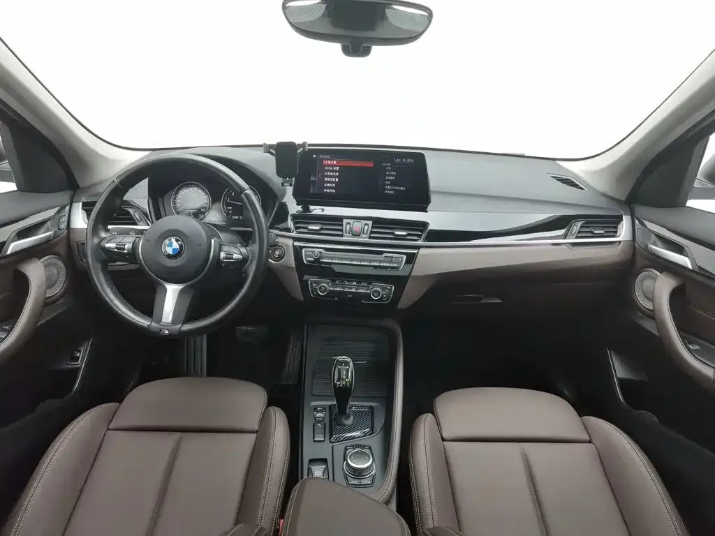 BMW X1 — фото 10