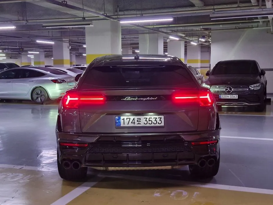 Lamborghini Urus — фото 9