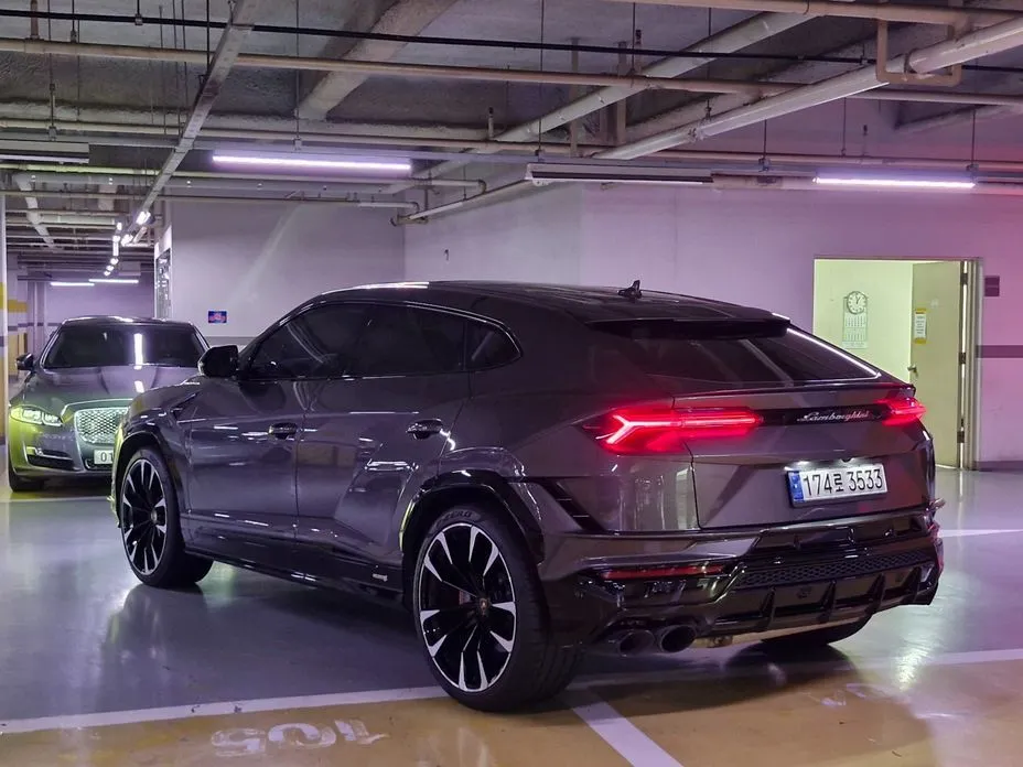 Lamborghini Urus — фото 10