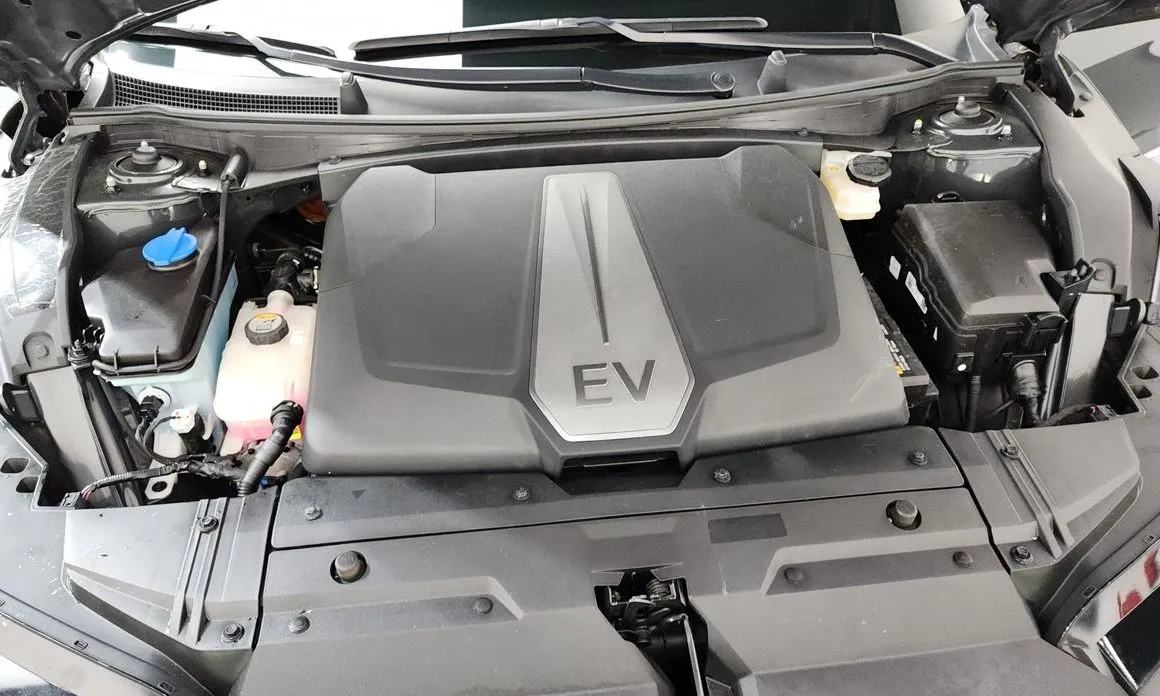 Kia EV6 — фото 9