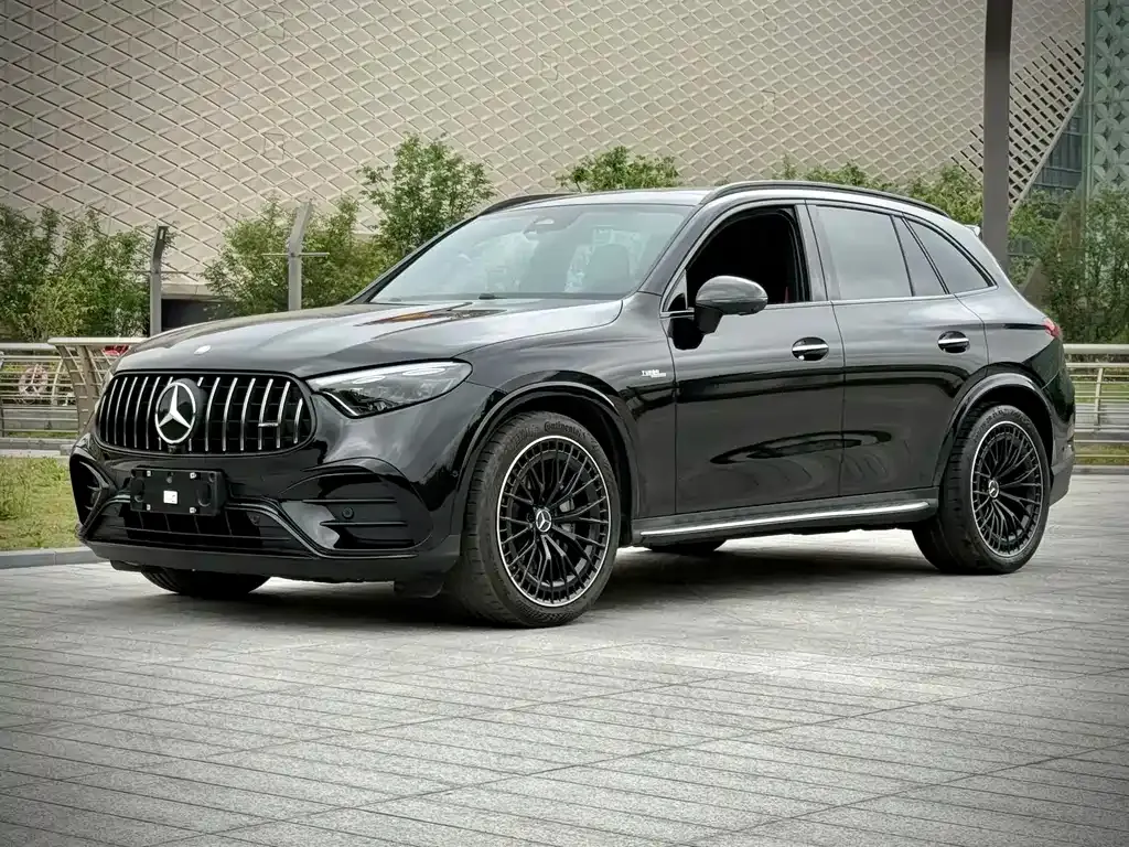 Mercedes-Benz GLC AMG — фото 1
