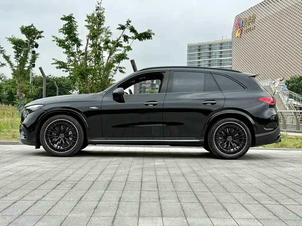 Mercedes-Benz GLC AMG — фото 10