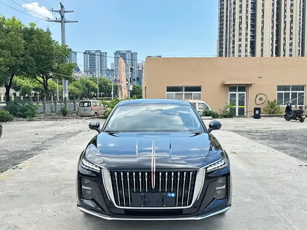 Hongqi H5 — фото 10