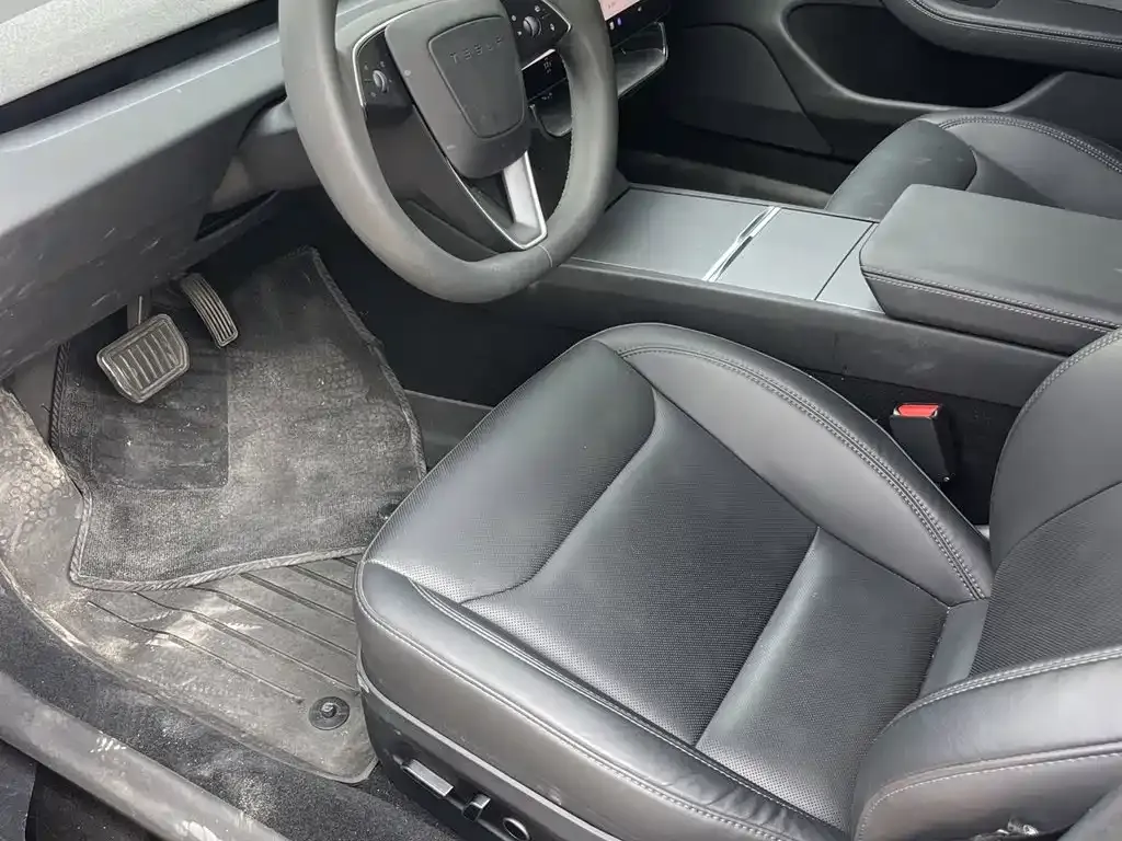 Tesla Model 3 — фото 2