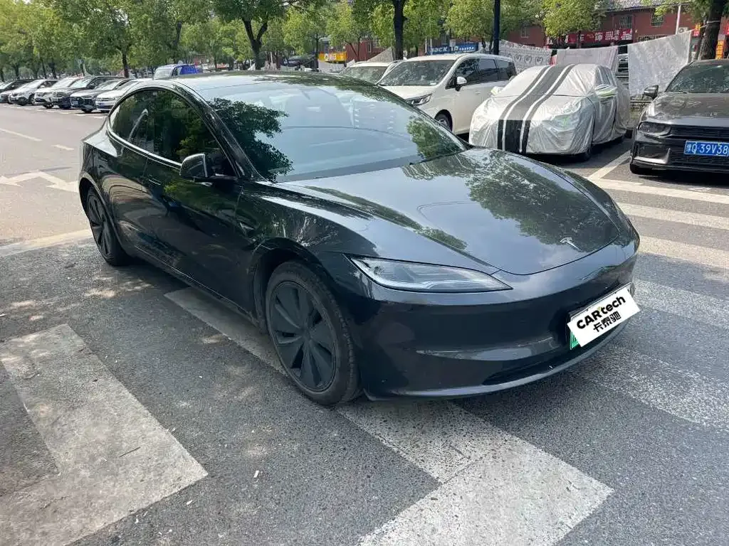 Tesla Model 3 — фото 5